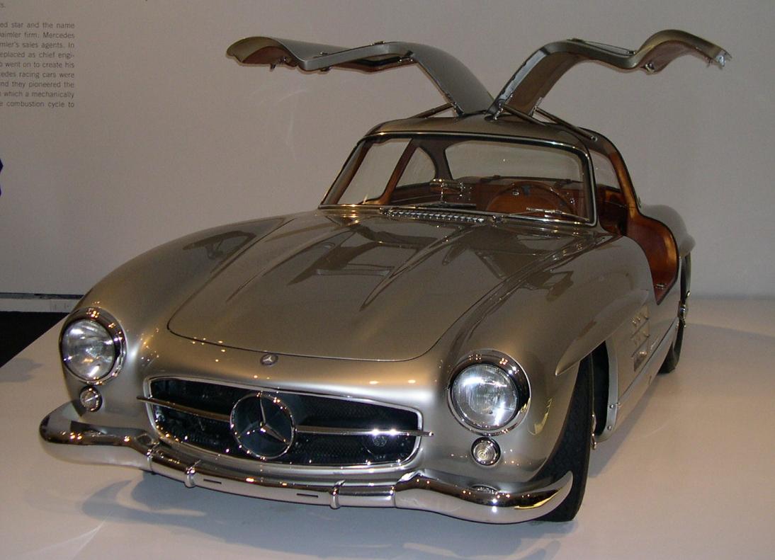 Mercedes-Benz_300SL.jpg